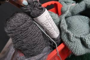 lot 69 image: KNITTING LOT