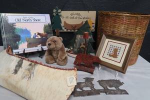 lot 119 image: UP NORTH DECOR