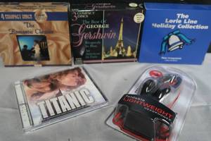 lot 132 image: CDS
