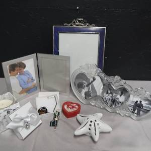 lot 161 image: HOME DECOR