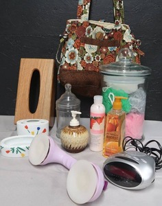 lot 164 image: BATHROOM  LOT
