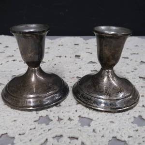 lot 195 image: 2 TOWLE STERLING CANDLE HOLDERS