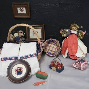 lot 200 image: FOURTH OF JULY LOT