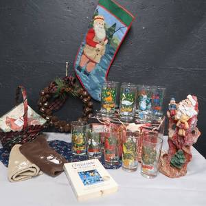 lot 235 image: VINTAGE CHRISTMAS