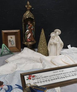 lot 242 image: CHRISTMAS NATIVITY