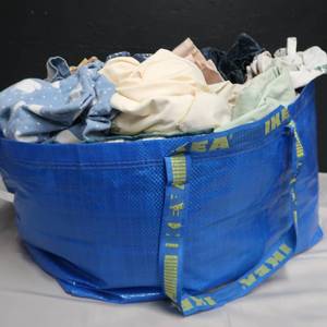 lot 262 image: LARGE LOT OF SHEETS