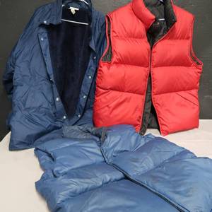 lot 264 image: MENS VESTS AND JACKET