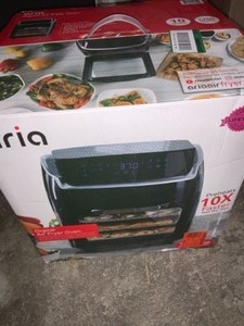 ARIA 10 QT. BLACK AIRFRYER WITH RECIPE BOOK. SEE PICTURES