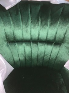 NOBLE HOUSE WOODROW MODERN GLAM EMERALD VELVET CLUB CHAIR. SEE PICTURES