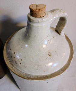 lot 92 image: Pair of Vintage Jugs