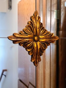 lot 97 image: Ornate Gold Accented Mirror