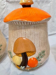 lot 201 image: Mushroom Themed Canisters and Salt & Pepper Shakers
