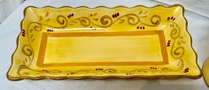 lot 226 image: Bright and Beautiful Pitcher and Tray Set