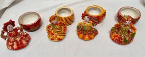 lot 222 image: Lovely Leaf Ladies