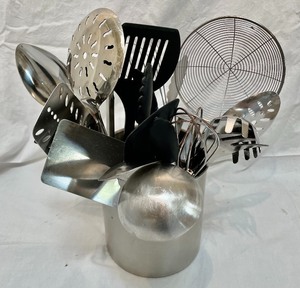 lot 221 image: Kitchen Wonders