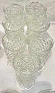 lot 206 image: Lot of Clear Glassware