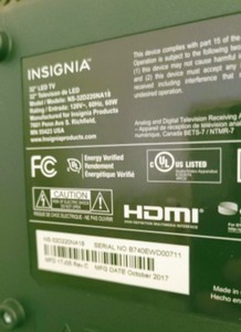 lot 123 image: Insignia 32 LED TV