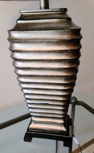 lot 163 image: Table Lamp