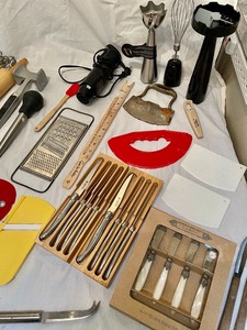lot 242 image: Various Kitchen Needs