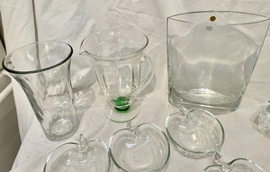 lot 243 image: Clear Glass Grouping
