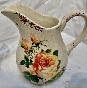 lot 271 image: Fun with Florals