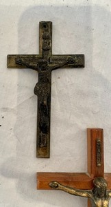 lot 280 image: Religious Grouping
