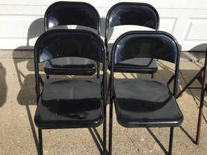 lot 346 image: 4 Black Metal Folding Chairs
