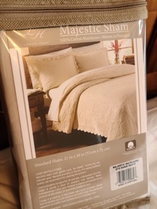 lot 178 image: Pair of New Pillow Shams