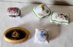 lot 196 image: Limoges Trinket Boxes