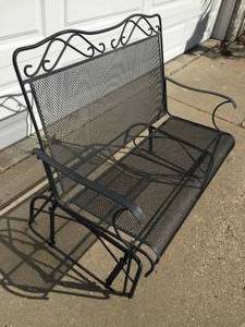 lot 314 image: Metal Garden Glider