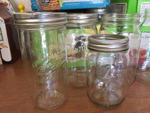 lot 364 image: Canning Jar Lot