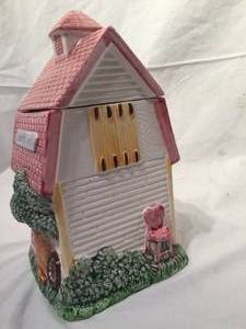 lot 369 image: Country Crafts Cookie Jar