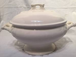 lot 373 image: Large White Ceramic Covered Serving Bowl With Spoon
