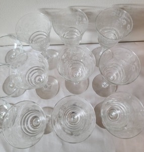 lot 290 image: Etched GlasswareStemware