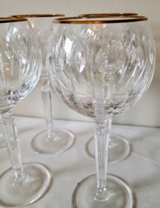 lot 292 image: Swirled Wine Glasses