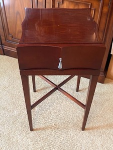 lot 4 image: Petite Accent Table by Baker