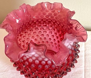 lot 21 image: Pink Fenton Hobnail Ruffled Edge BowlVase