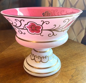 lot 30 image: Beautiful Antique Compote and Cranberry Etched Vase