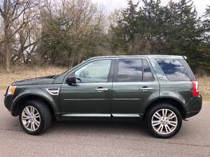 2009 Land Rover LR2 HSE - 2 OWNER