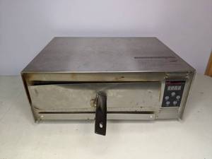 lot 114 image: Wisco Digital Pizza Oven