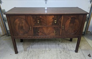 lot 27 image: Antique Sideboard Buffet