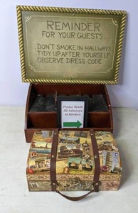 lot 92 image: Home Decor & Smoking Etiquette Signage