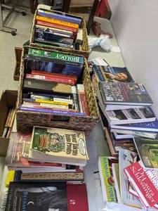 lot 95 image: Large Lot of Books Non-Fiction, Self-Help, Novels