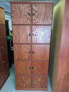 lot 69 image: Wood Locker Unit w 10 Compartments