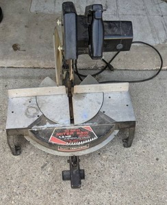 lot 186 image: Sears Craftsman 10 In. 1.5 HP Miter Saw