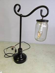 lot 131 image: Hanging Lantern Table Lamp (1 of 3)