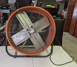 lot 138 image: Maxx Air Pro 24 In. Barrel Fan