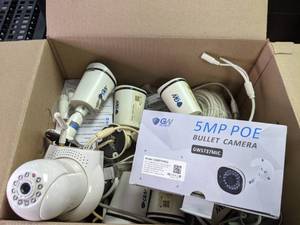 lot 149 image: Box of 5MP POE Bullet Security Cameras