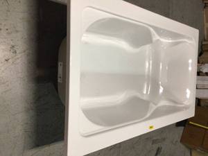 Cadet 6 ft. x 42 in. Reversible Drain Soaking Bathtub in White by American Standard Customer Return See Pictures