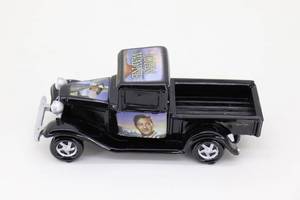 lot 67 image: Hamilton American Legends Collection John Wayne 134 Diecast